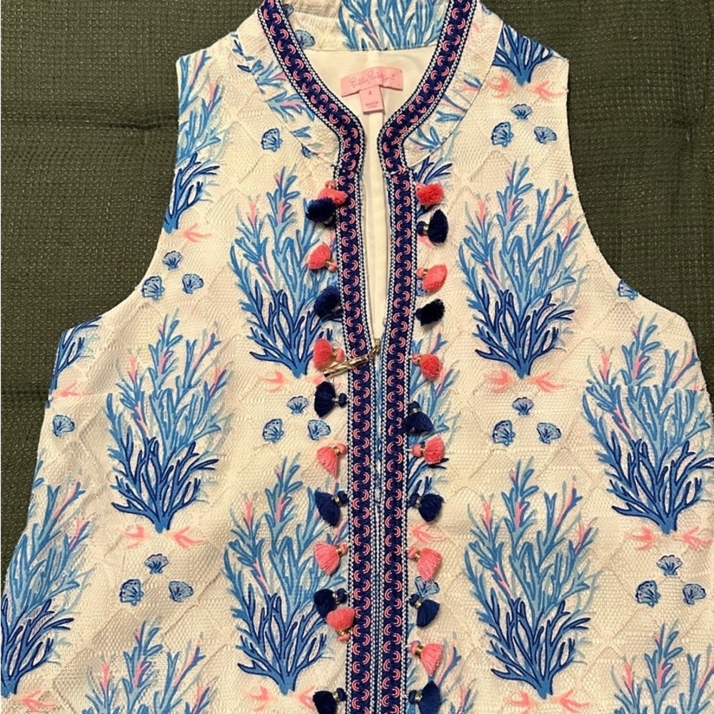 Lilly Pulitzer Blue and Pink Coral Print Sleeveless Shirt